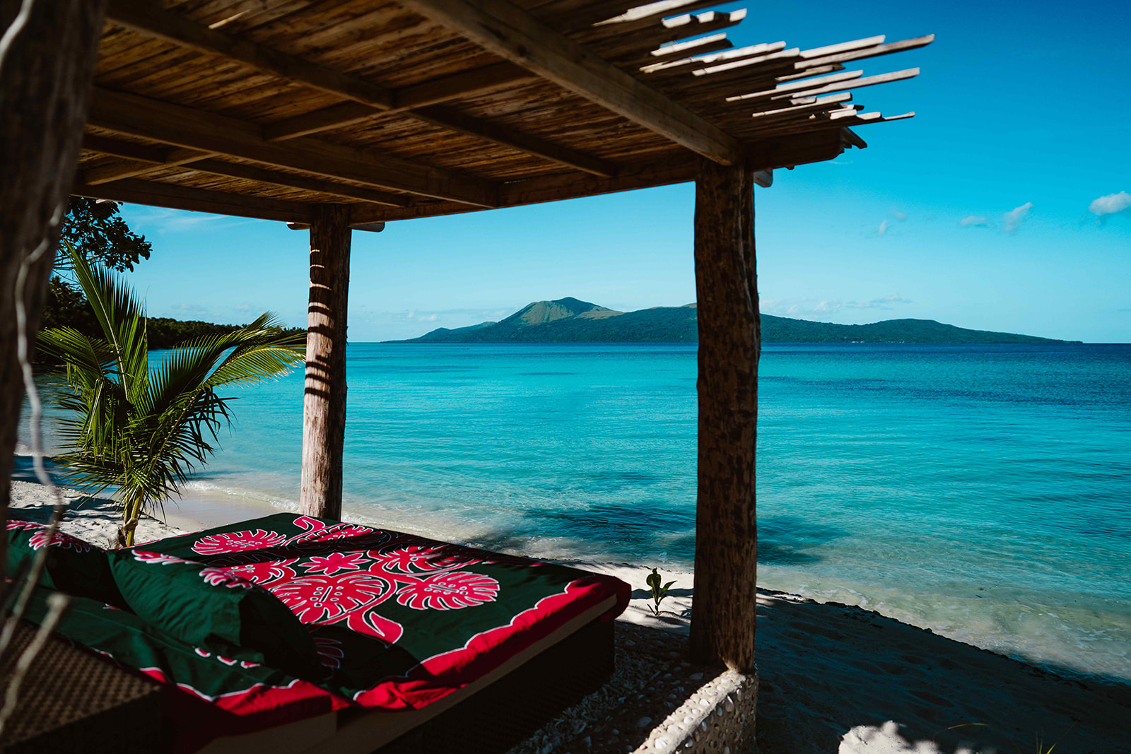 Villa Saint Lawrence luxury villa Vanuatu — crystal-clear turquoise Pacific waters and endless horizon, Efate Island