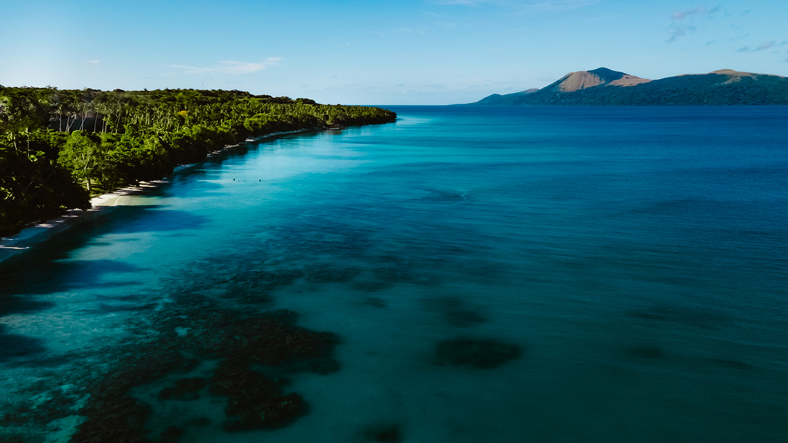 Villa Saint Lawrence luxury villa Vanuatu — book your private beachfront escape Efate Island